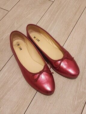 Women's Metallic Red Ballet Flats with Bow